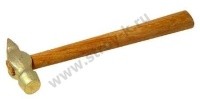Молоток слесар.0,2 кг квадр. боек с дерев.ручкой(г.Арефино)