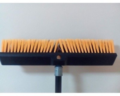 Щётка пластик. 45см, с комбин. щетиной и металл.рукояткой, Н1752 (Китай) Щётка пластик. 45см, с комбин. щетиной и металл.рукояткой, Н1752 (Китай)