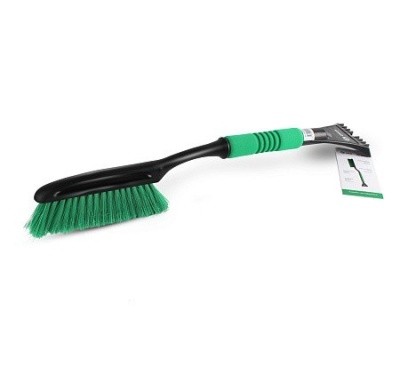 Щетка автомобильная, зимняя, со скребком (61см) IT-0791